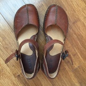 Born Mary Jane brown clogs
